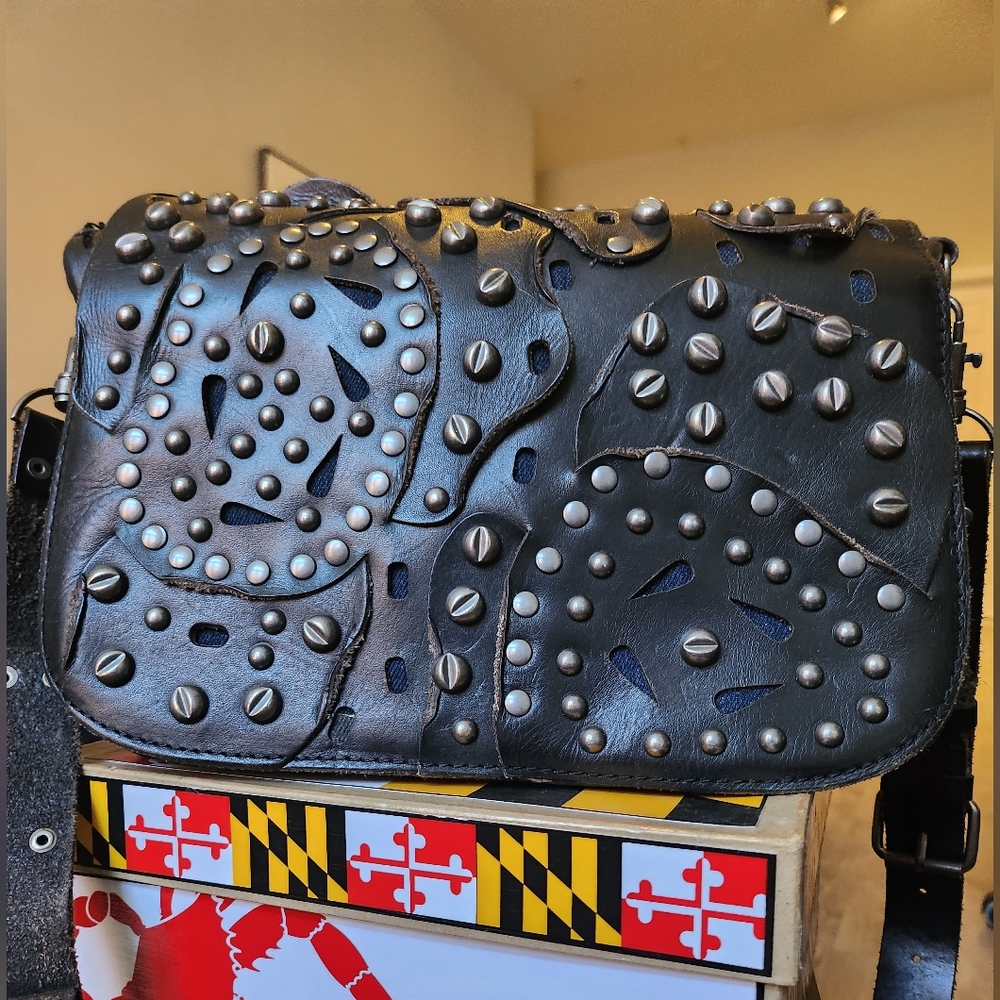 Leather handbag
